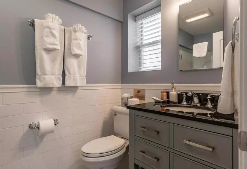 호텔 Homestead Inn