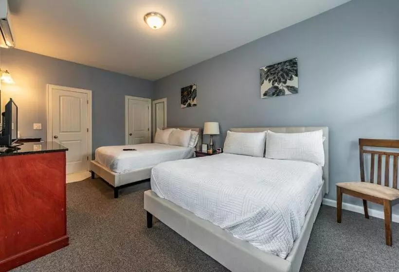 호텔 Homestead Inn