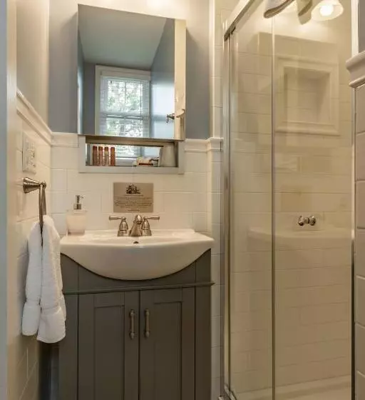 호텔 Homestead Inn