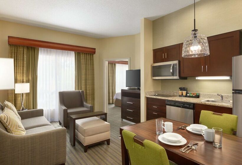 ホテル Homewood Suites By Hilton St. Petersburg Clearwater