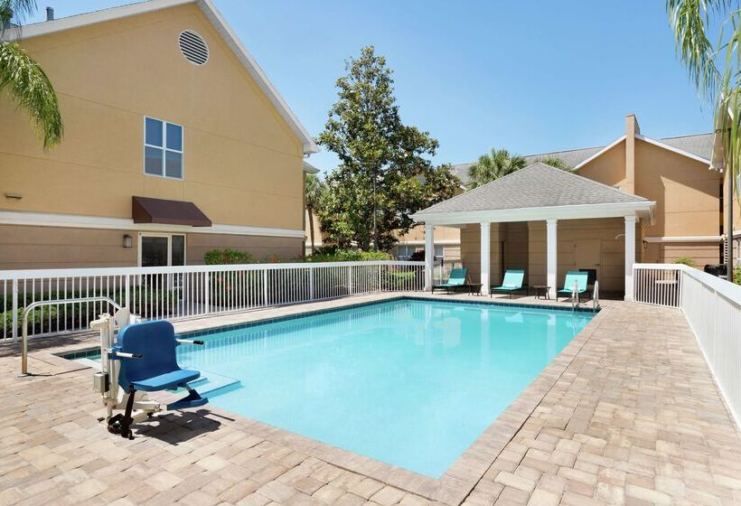 ホテル Homewood Suites By Hilton St. Petersburg Clearwater