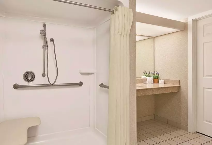 Отель Homewood Suites By Hilton Harrisburg West Hershey Area