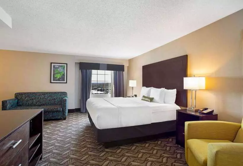 هتل La Quinta By Wyndham Springfield