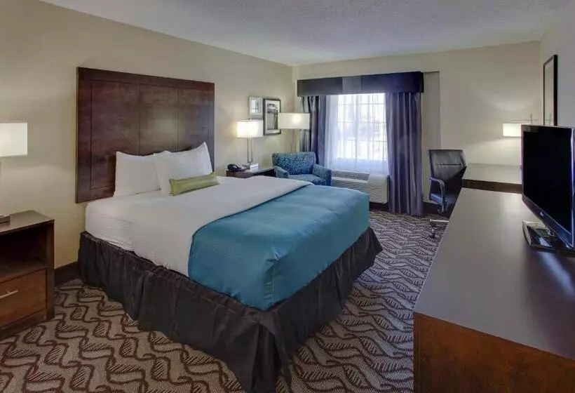 هتل La Quinta By Wyndham Springfield