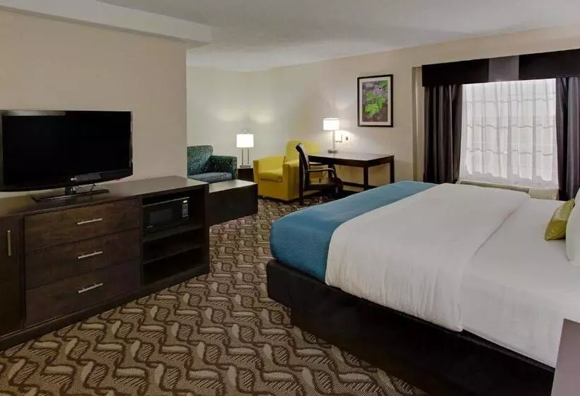 هتل La Quinta By Wyndham Springfield