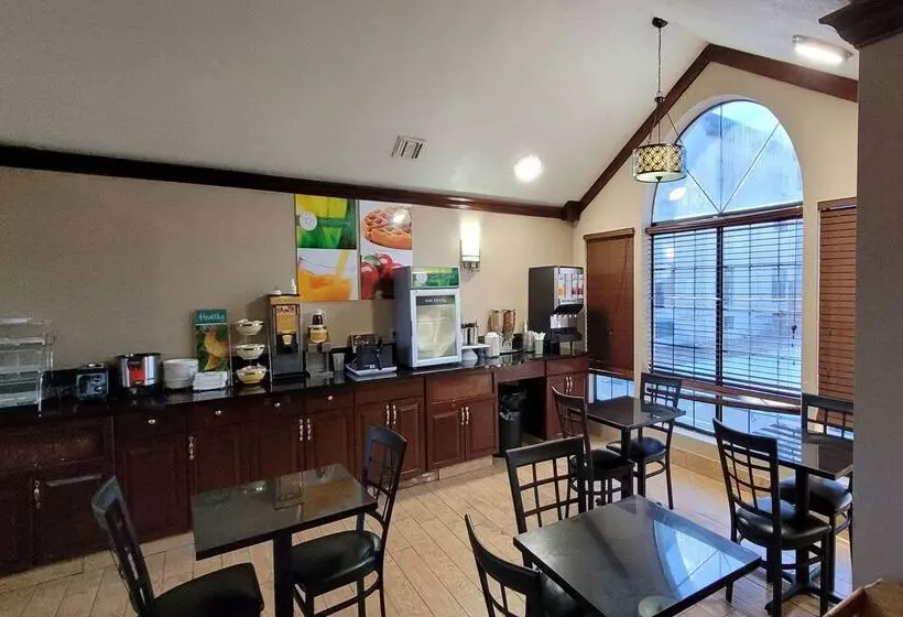 Отель Quality Inn & Suites Columbia I70