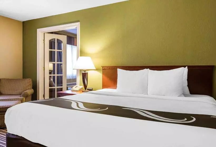 Отель Quality Inn & Suites Columbia I70