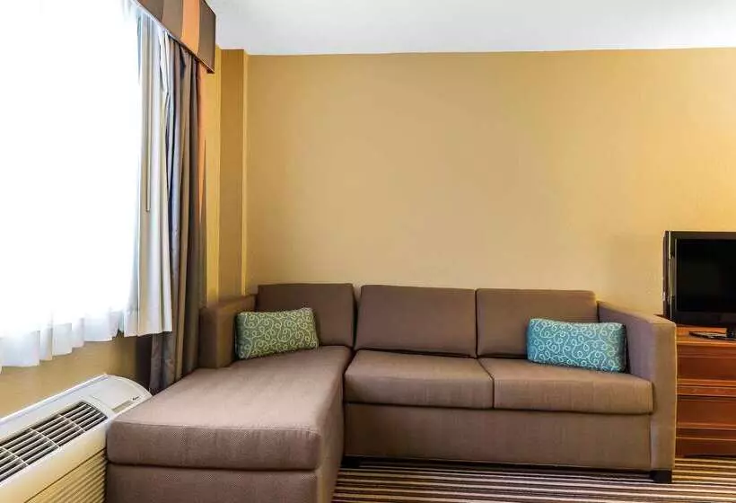 Отель Quality Inn & Suites Columbia I70