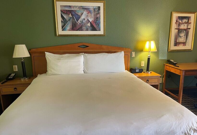 Surestayplus Hotel By Best Western San Jose Central City