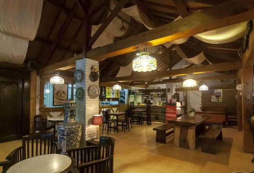 Pansiyon Reddoorz Syariah Plus Near Trans Studio Cibubur