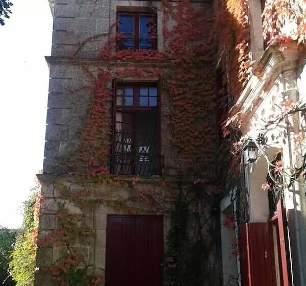 Aamiaismajoitus (B&B) La Cure Du Maine Charles