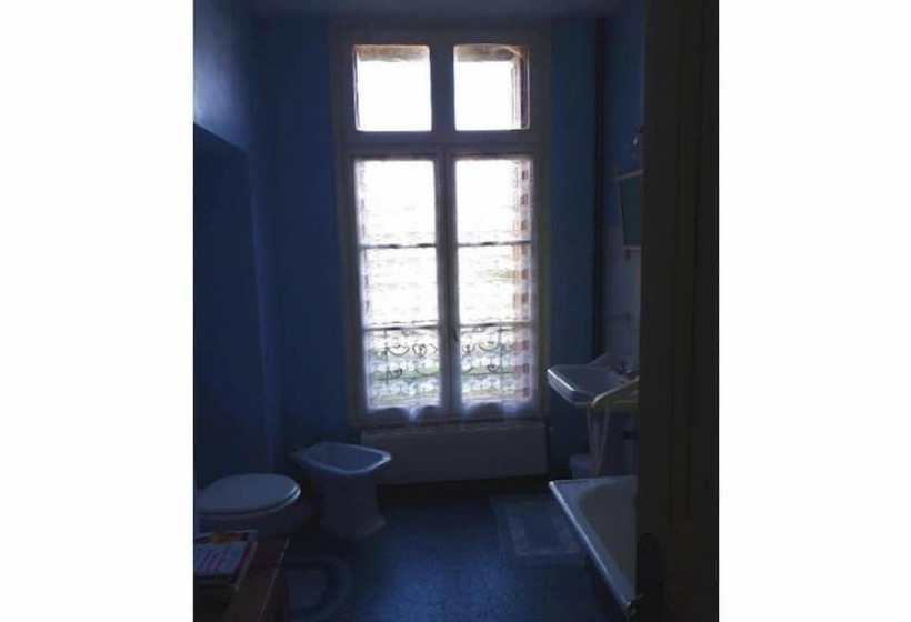 צימר La Cure Du Maine Charles