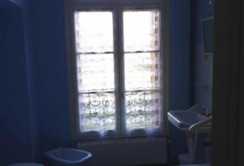 צימר La Cure Du Maine Charles