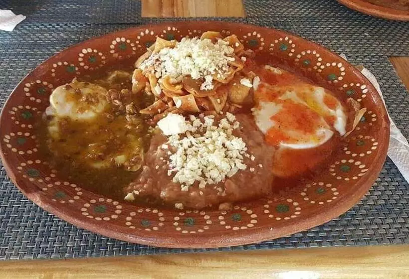 El Cihualteco Hotel Restaurante Bar