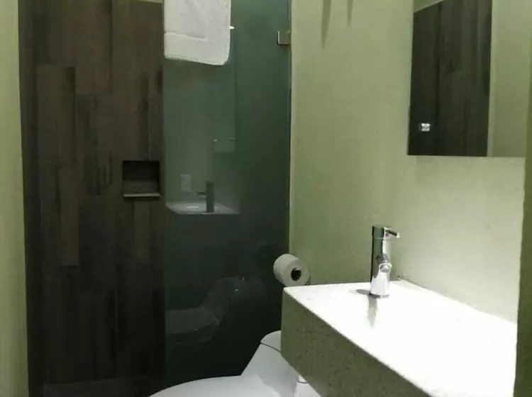 El Cihualteco Hotel Restaurante Bar