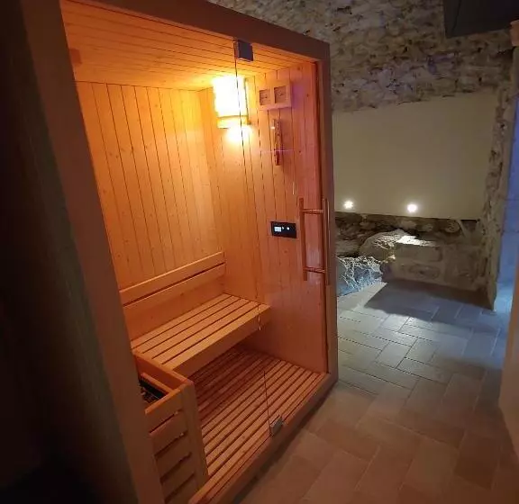 ホテル Castello Di Fagnano  Albergo Diffuso & Spa