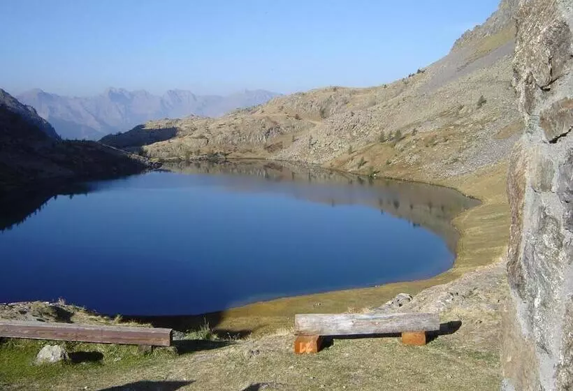 Aamiaismajoitus (B&B) La Petite étoile D Hôtes En Mercantour