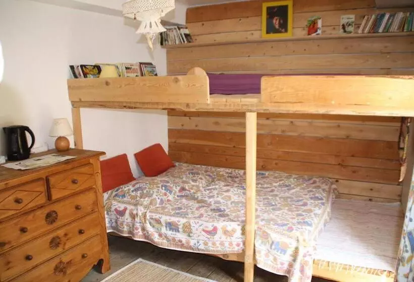 Aamiaismajoitus (B&B) La Petite étoile D Hôtes En Mercantour