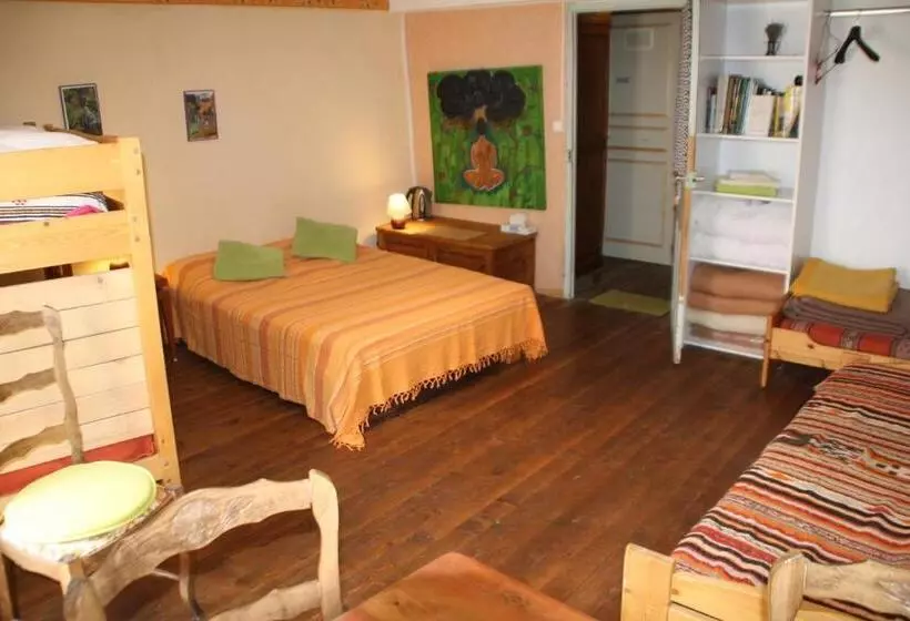 Aamiaismajoitus (B&B) La Petite étoile D Hôtes En Mercantour