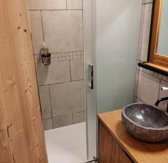 Aamiaismajoitus (B&B) La Petite étoile D Hôtes En Mercantour