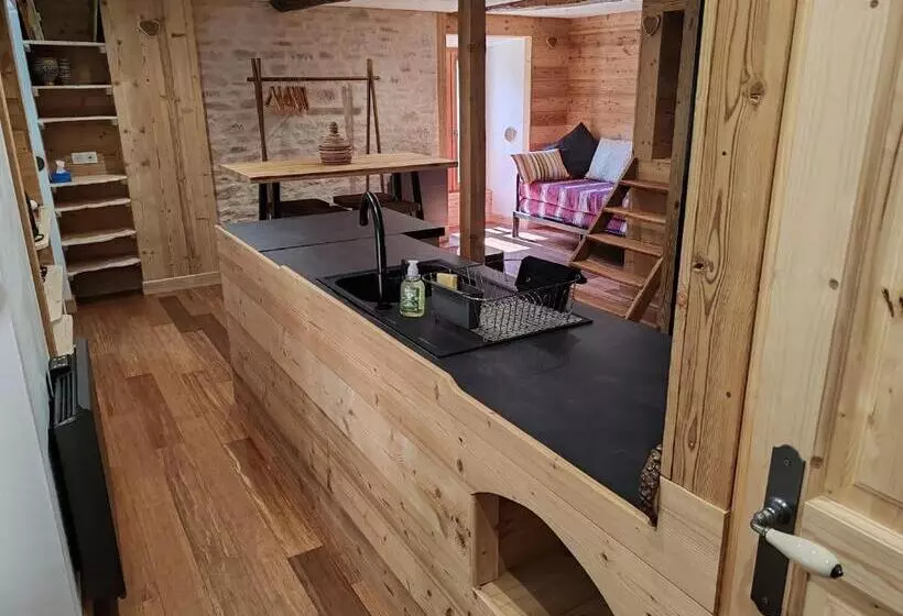 Aamiaismajoitus (B&B) La Petite étoile D Hôtes En Mercantour