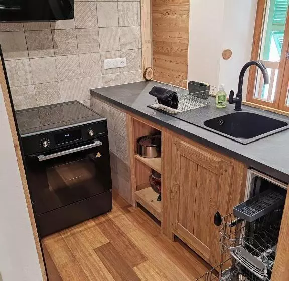 Aamiaismajoitus (B&B) La Petite étoile D Hôtes En Mercantour