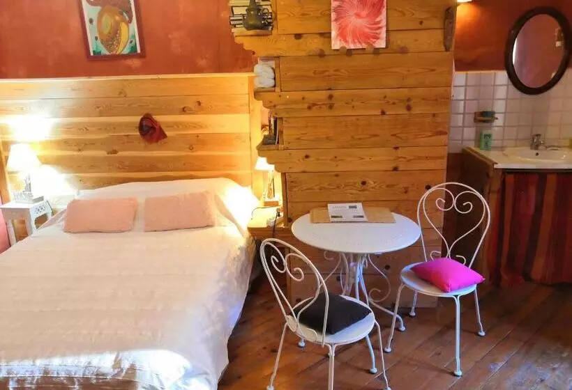 Aamiaismajoitus (B&B) La Petite étoile D Hôtes En Mercantour