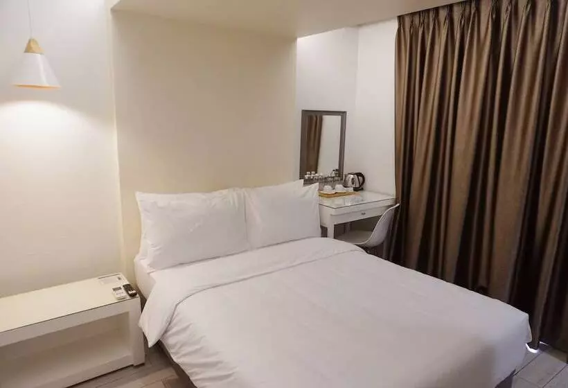 هتل Leblanc