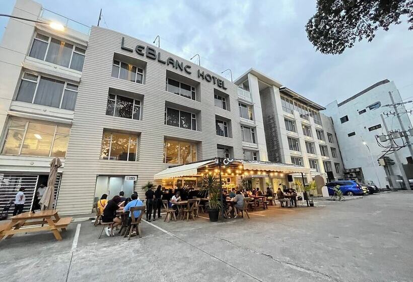 ホテル Leblanc