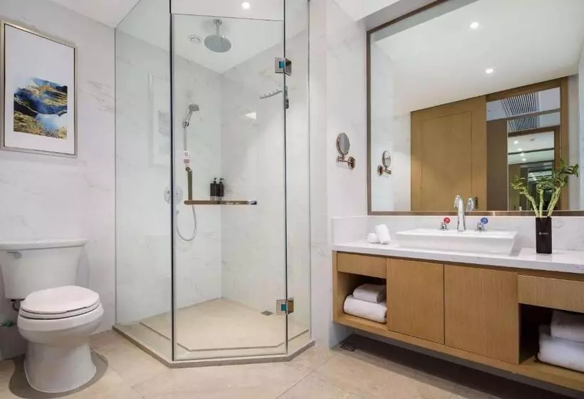 Hotelli Ramada Plaza By Wyndham Enshi