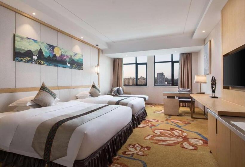 בית מלון כפרי Ramada Plaza By Wyndham Enshi