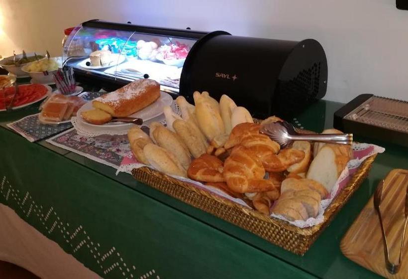 La Casita Del Corralon