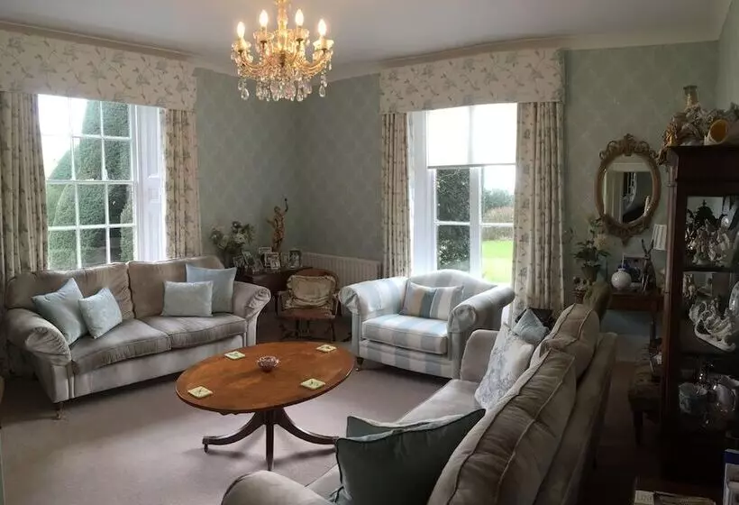 Aamiaismajoitus (B&B) The Grange