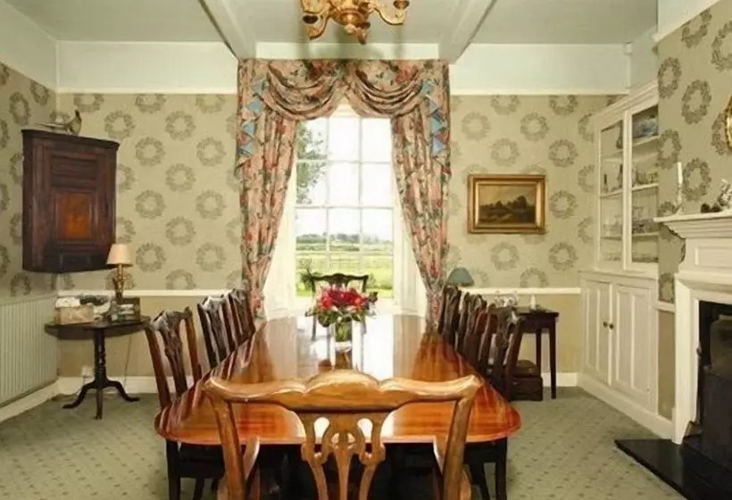 Aamiaismajoitus (B&B) The Grange