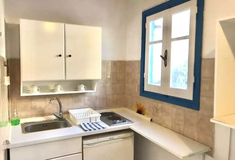 Sunflower Apartments & Studios