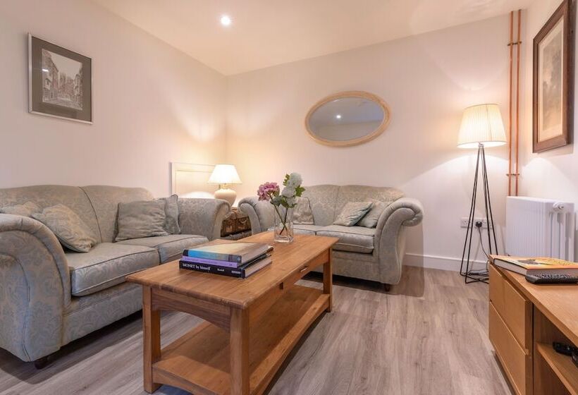 71 Micklegate   Trinity Cottage