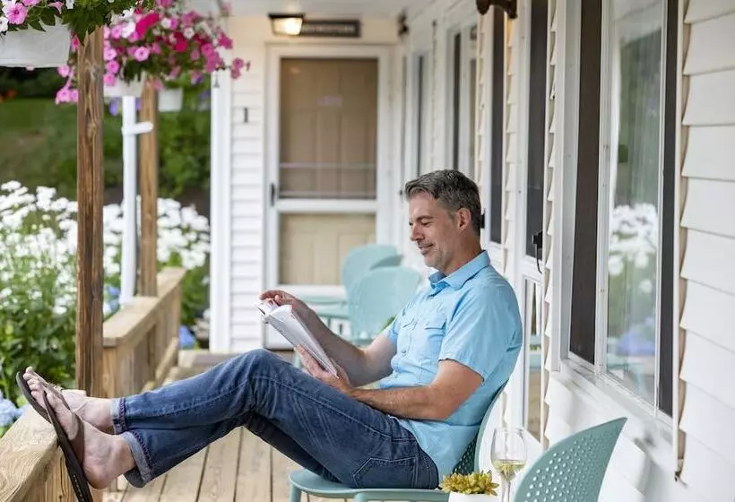 Aamiaismajoitus (B&B) Sesuit Harbor House