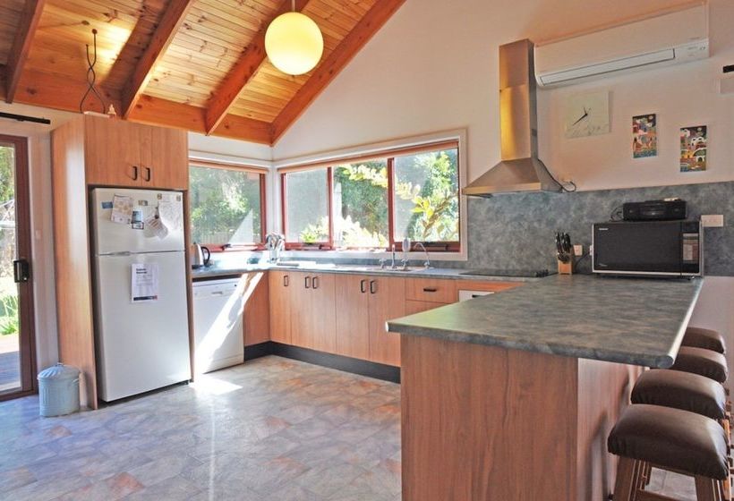 Beilby Beach Cottage  Free Wifi & Foxtel  Pet Friendly