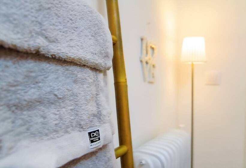 Charming 2 Bdr Apt Next To Piraeus Port