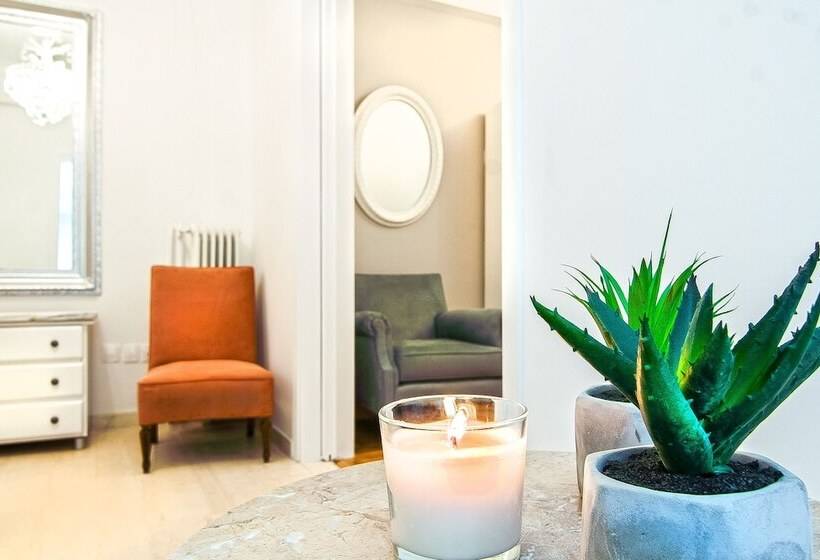 Charming 2 Bdr Apt Next To Piraeus Port