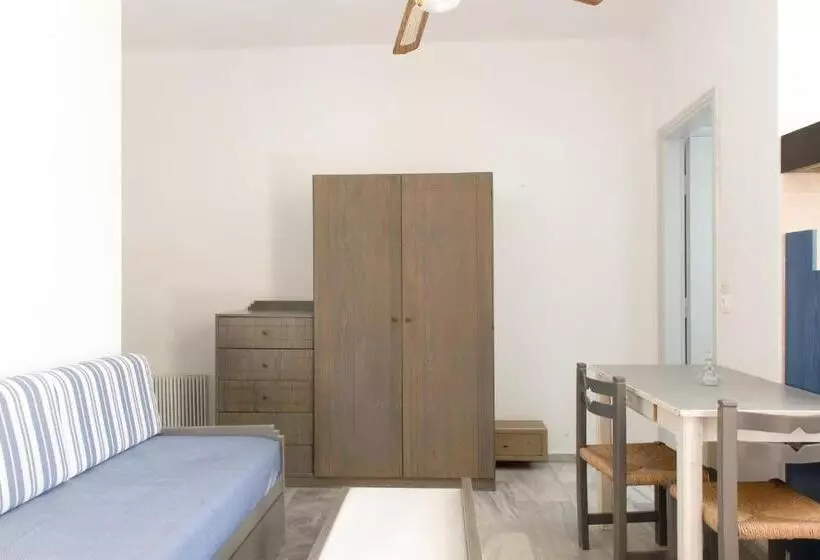 Emilia Hotel Apartments