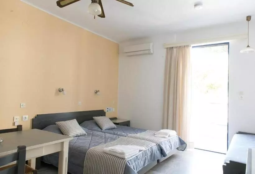 Emilia Hotel Apartments