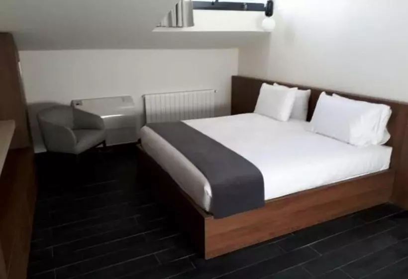 Le Pave Residences
