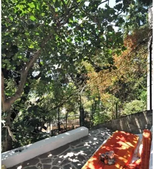 Poros Pine Villa