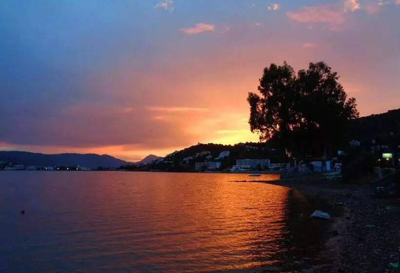 Poros Pine Villa