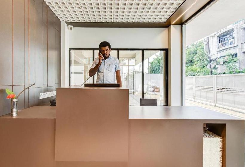 هتل Capital O 28475 Elite Homes