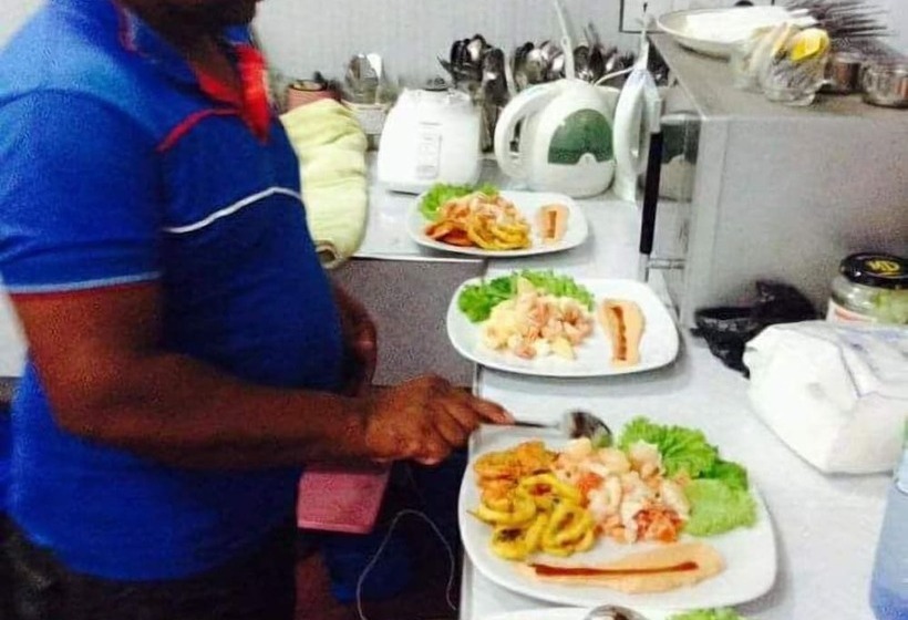 Surf & Sand Hotel Arugambay