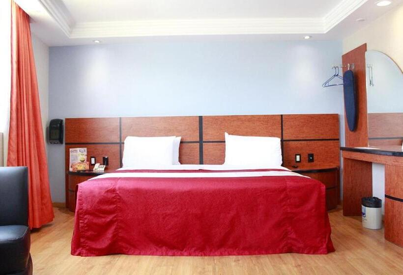 فندق Plaza Fontesanta