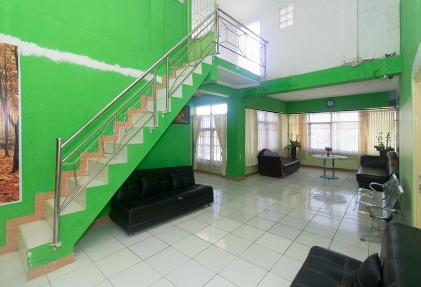 Hotel Reddoorz @ Frans Seda Kupang