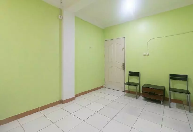 Hotelli Reddoorz @ Frans Seda Kupang